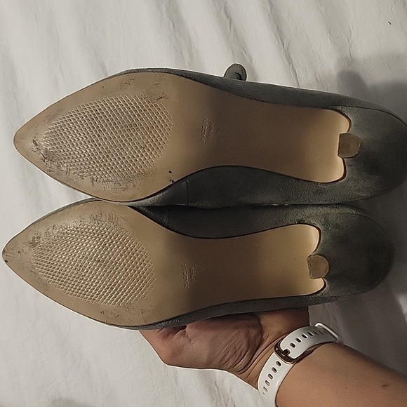 Anthropologie suede t-strap pumps size 10M - Picture 6 of 6
